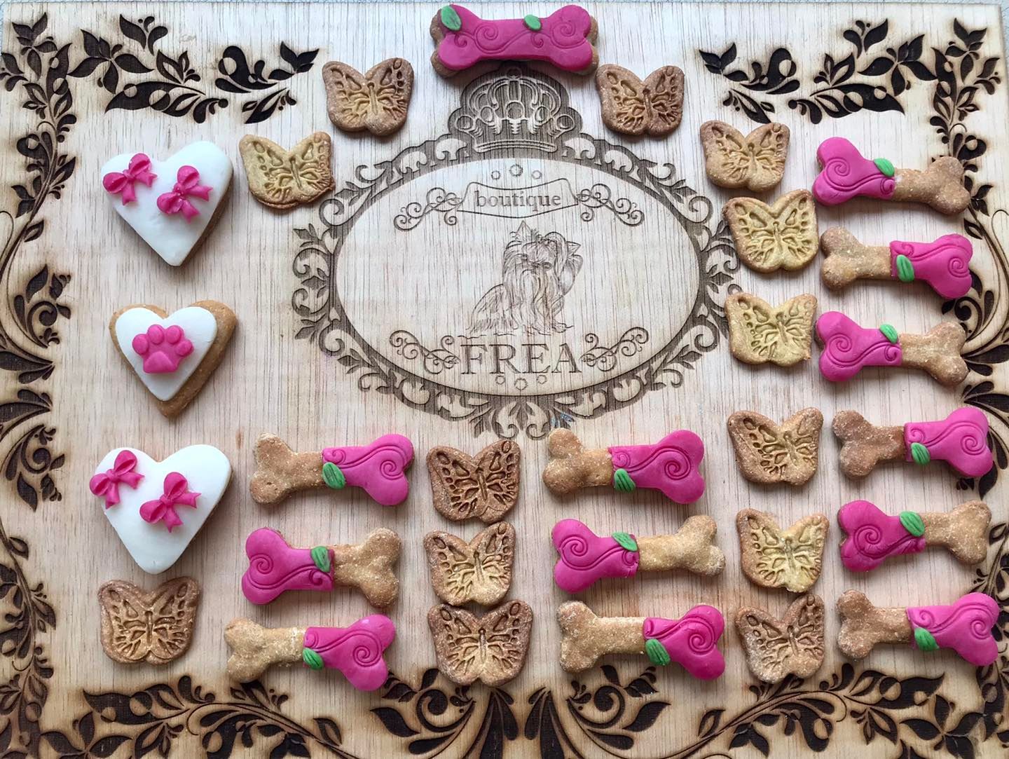 Бисквитки "Лакомства за Обичковци FREA’s Yummies"
